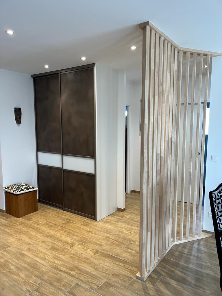 MUR VEGETAL SUR CLAUSTRA LUMINEUX