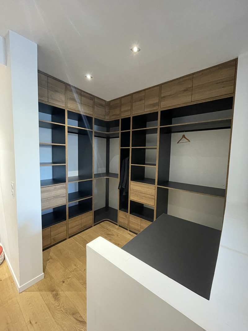 Placard sur-mesure sur toute hauteur