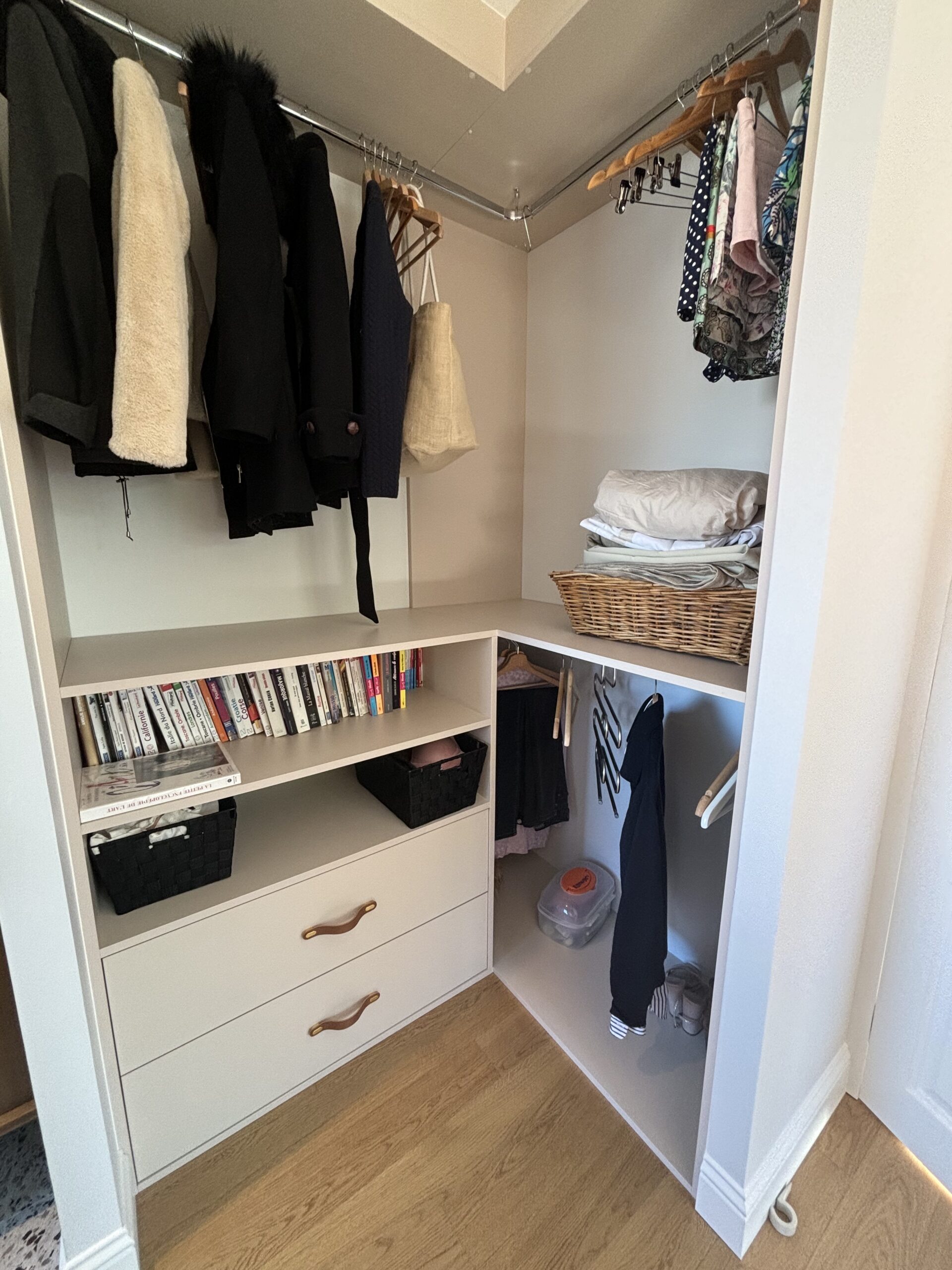 Placard sur-mesure dans une chambre enfant