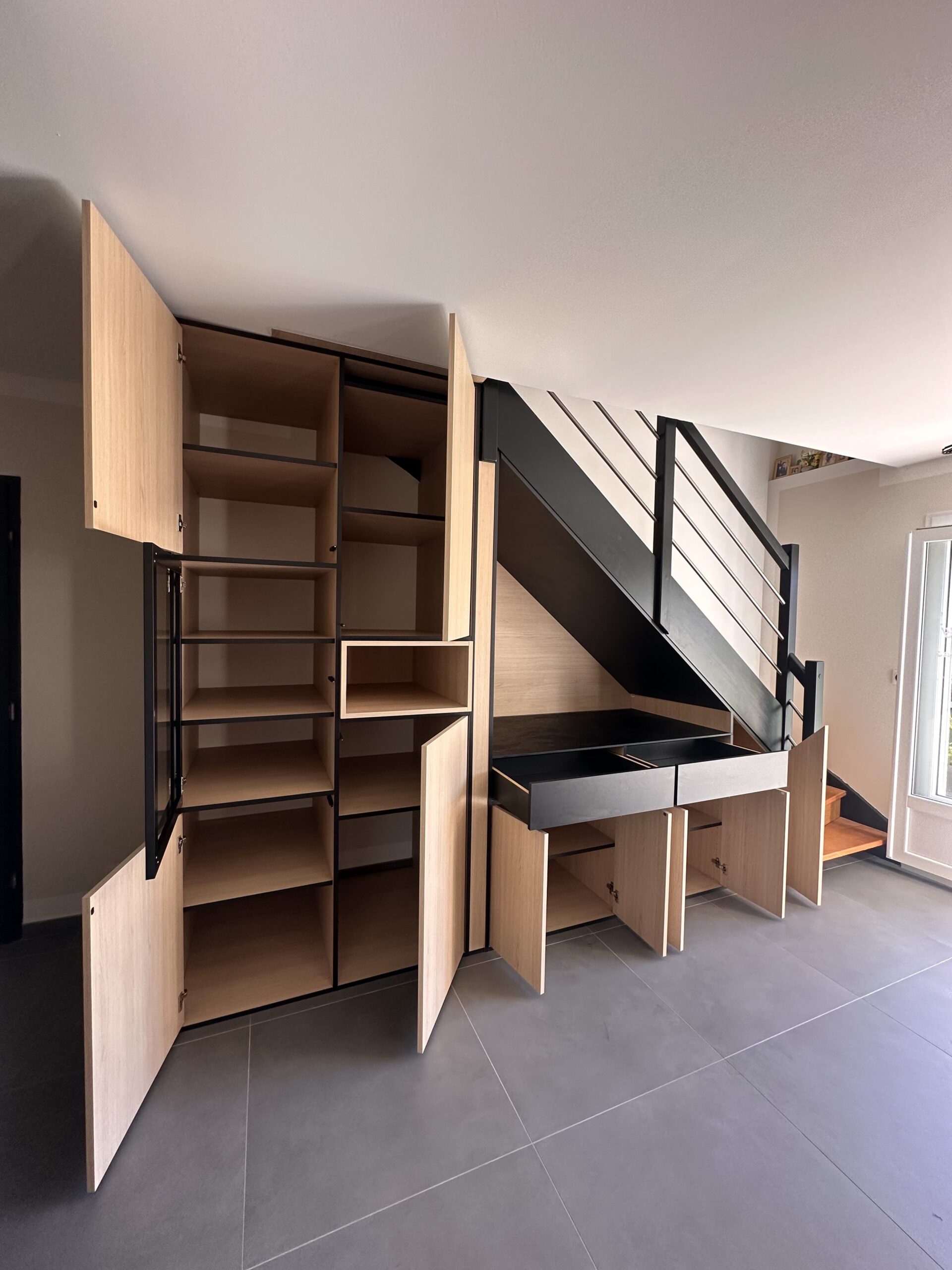 Aménagement sous escaliers