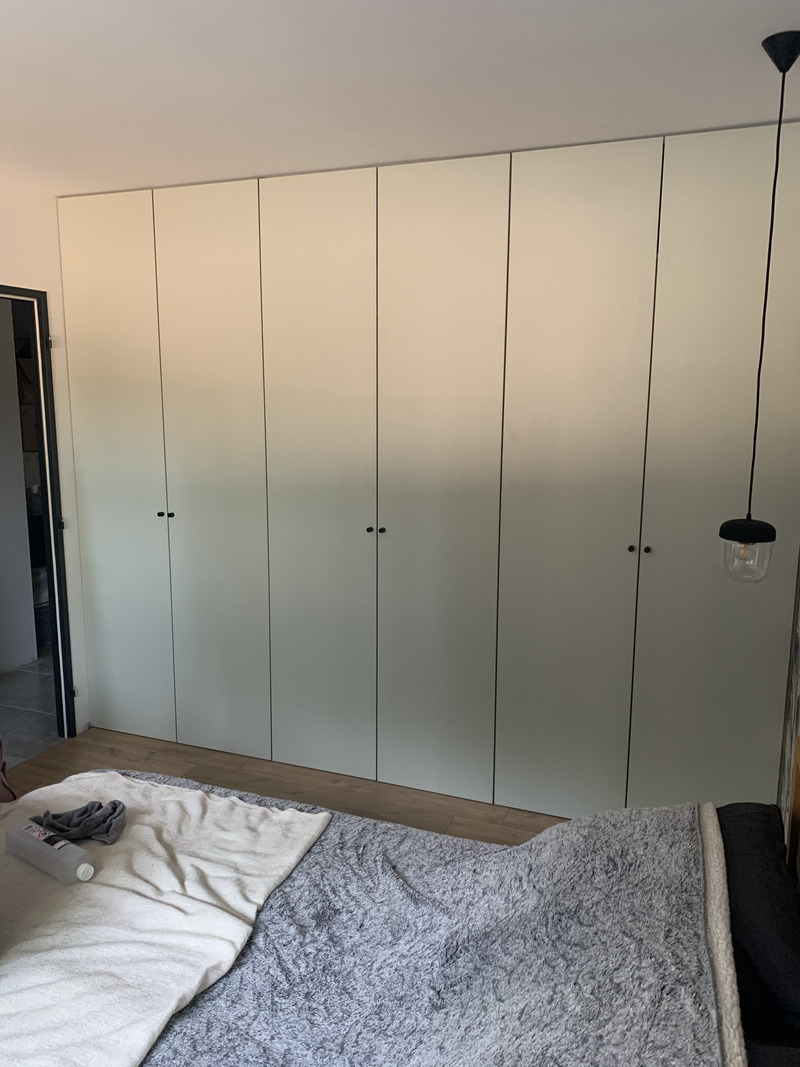 Placard sur-mesure portes coulissantes