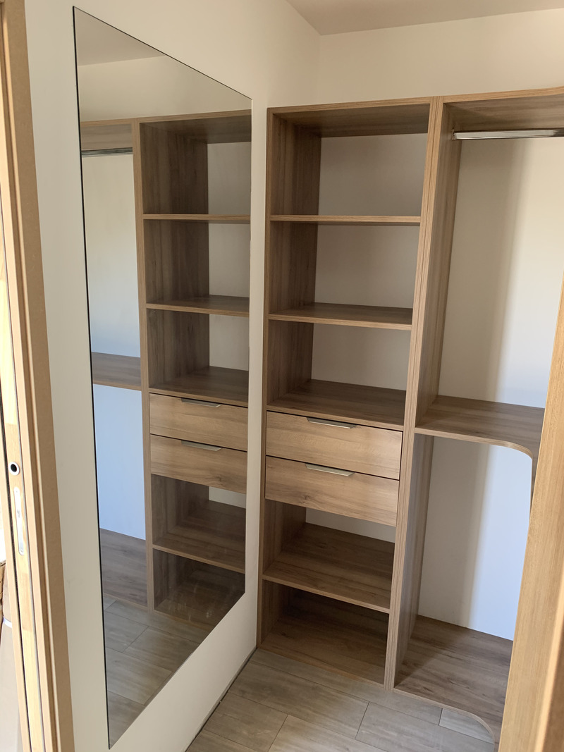 Placard sur-mesure verrière laqué portes coulissantes