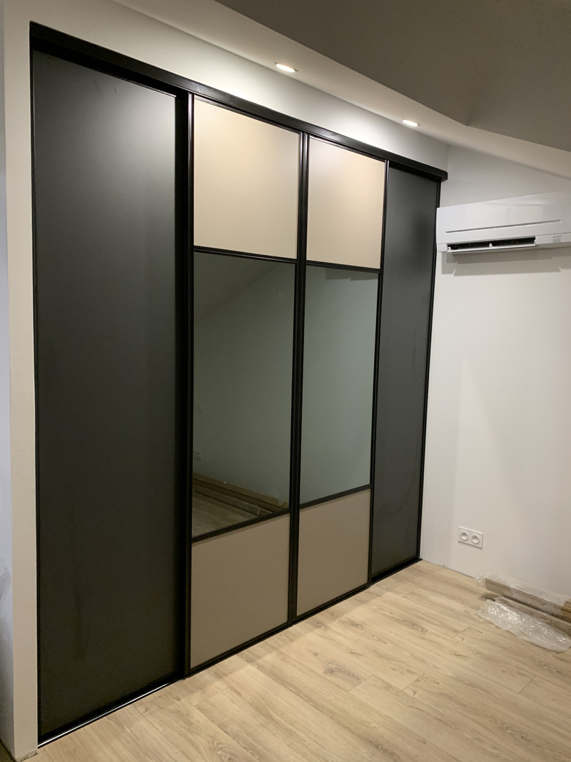 Placard sur-mesure déstructuré