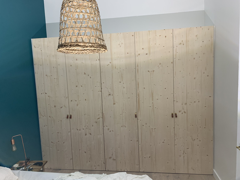 Placard sur-mesure portes coulissantes d&rsquo;angle