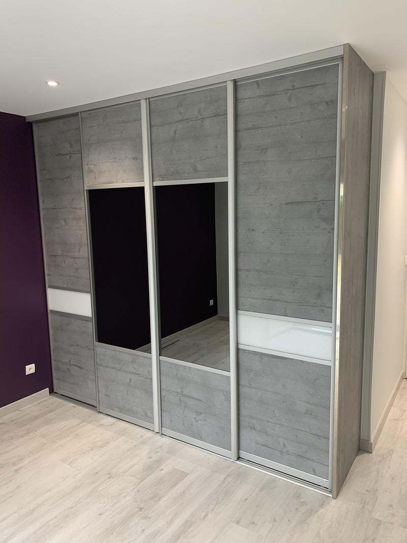 Placard sur-mesure en tasseaux bois