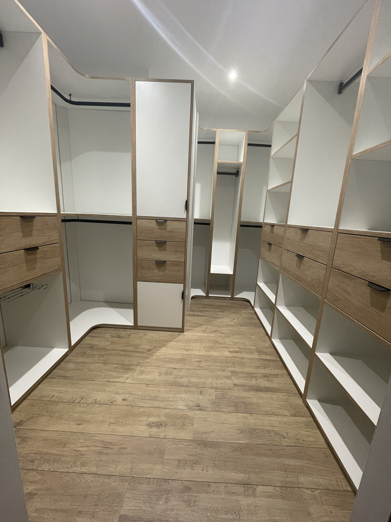 Placard sur-mesure d&rsquo;une entrée