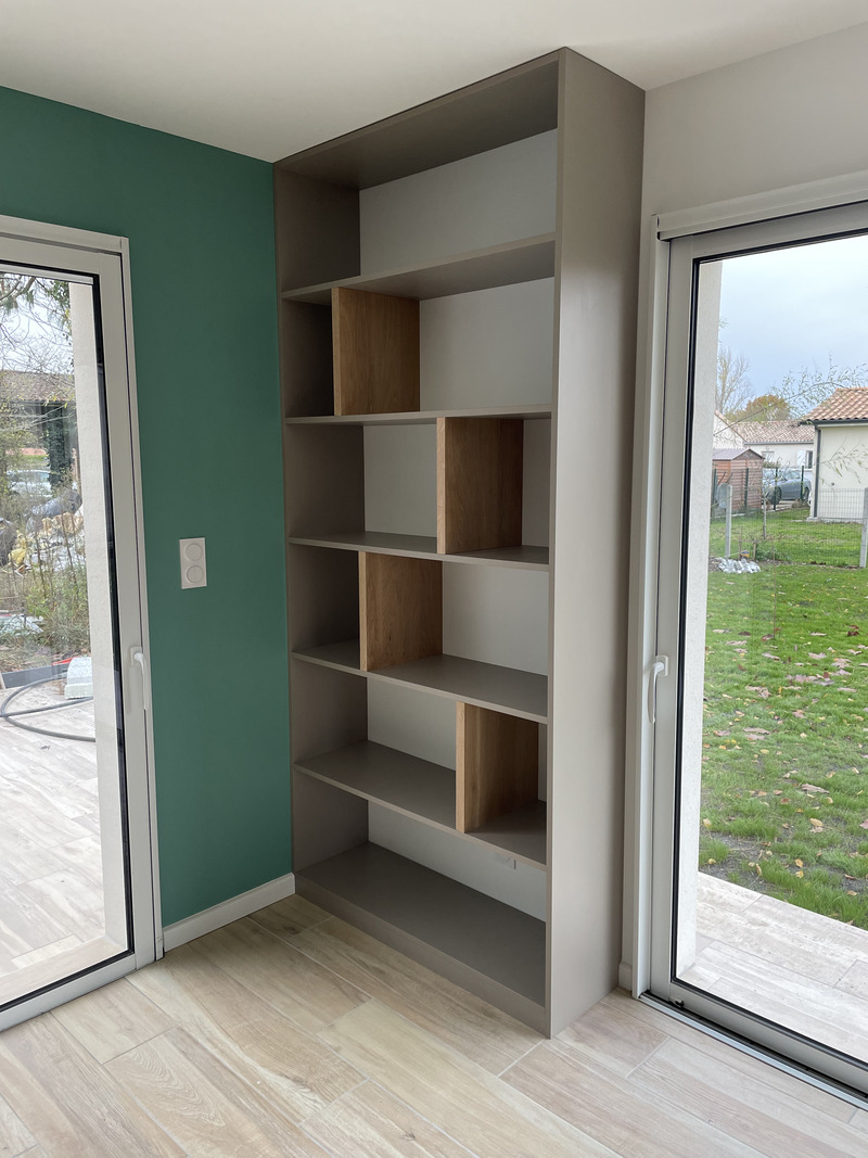 MEUBLE BANQUETTE ET BIBLIOTHEQUE