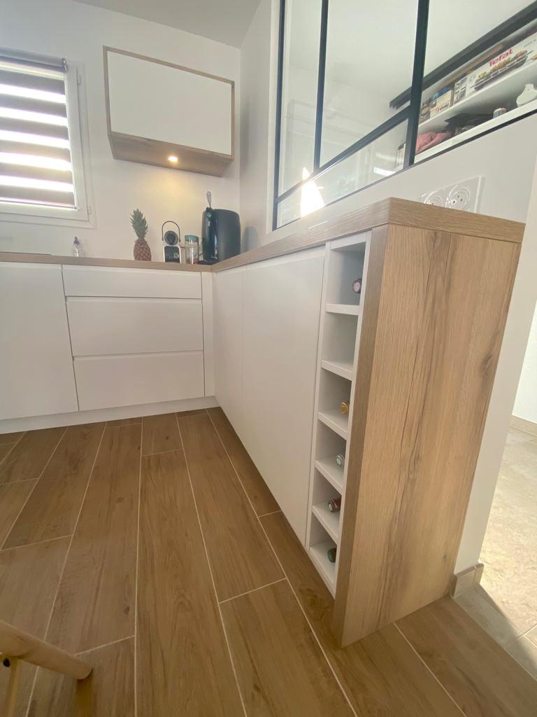 Création du claustra prêt à peindre  autour de la cuisine